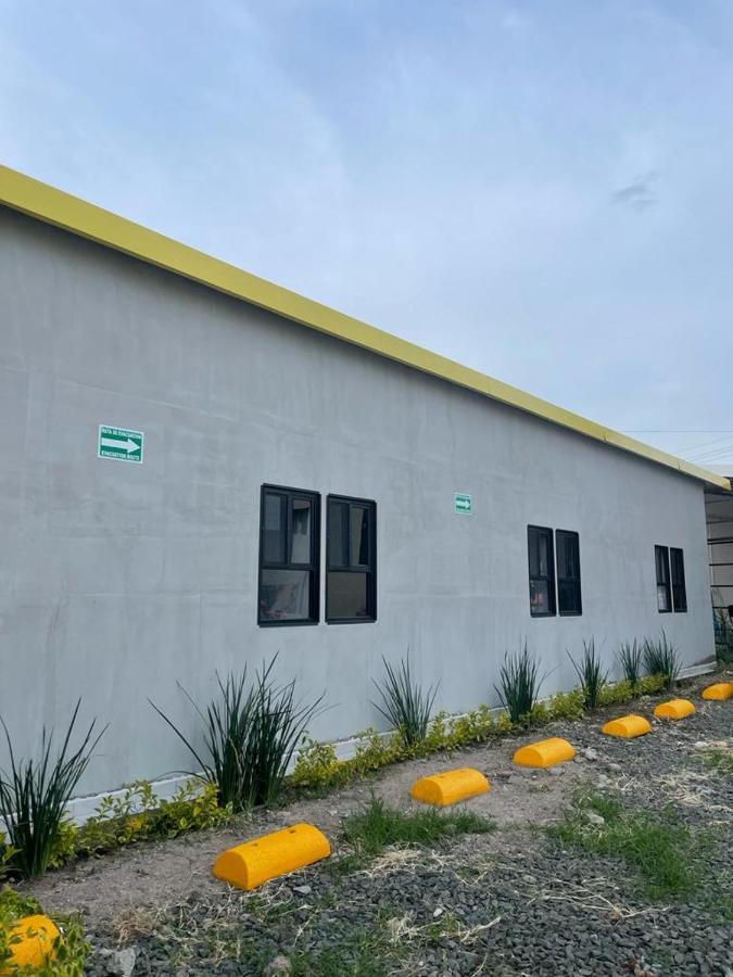 Check Inn Hostal Aeropuerto Gdl Las Pintas المظهر الخارجي الصورة