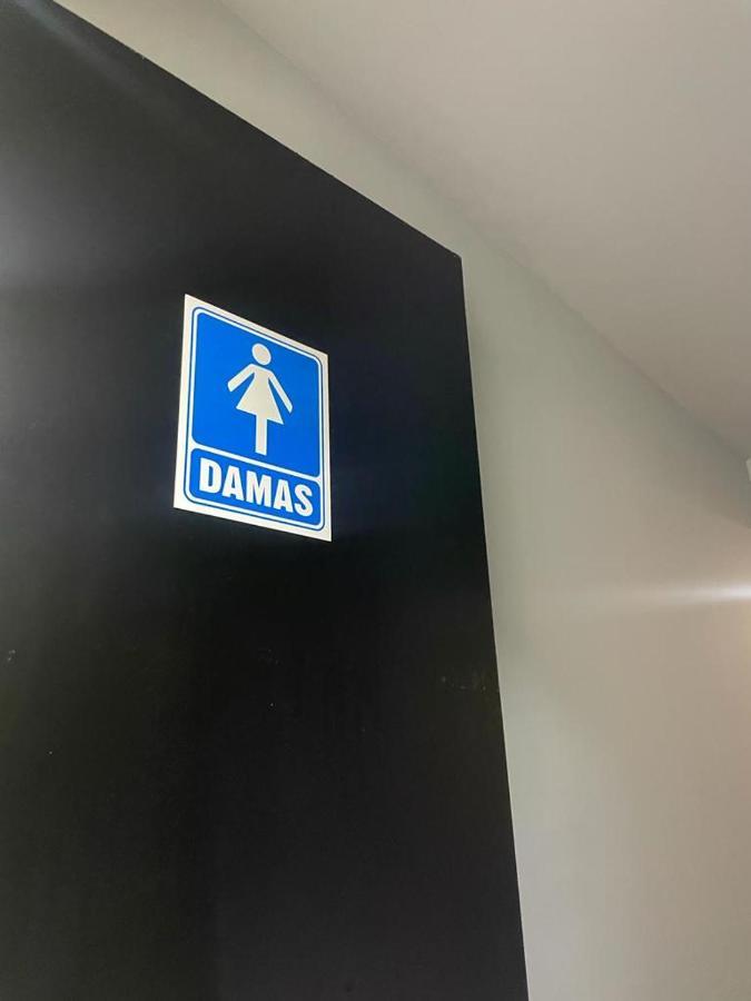 Check Inn Hostal Aeropuerto Gdl Las Pintas المظهر الخارجي الصورة