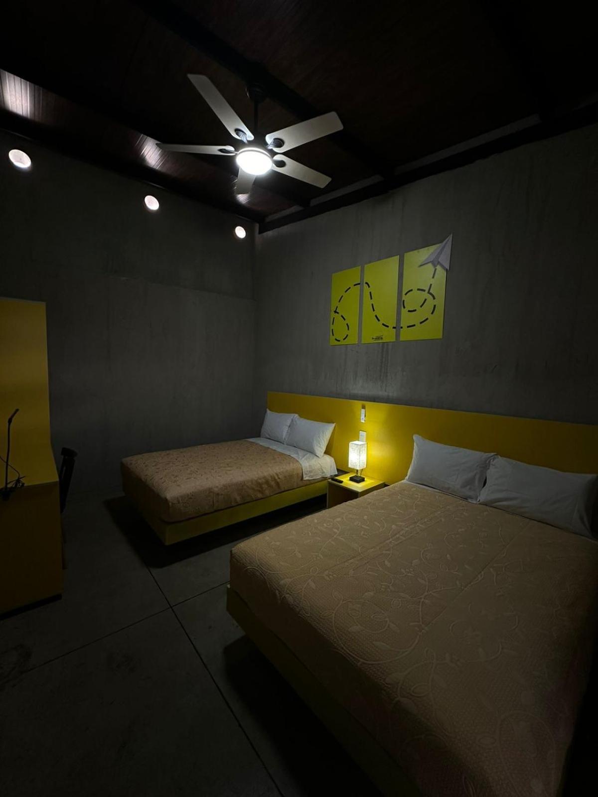 Check Inn Hostal Aeropuerto Gdl Las Pintas المظهر الخارجي الصورة