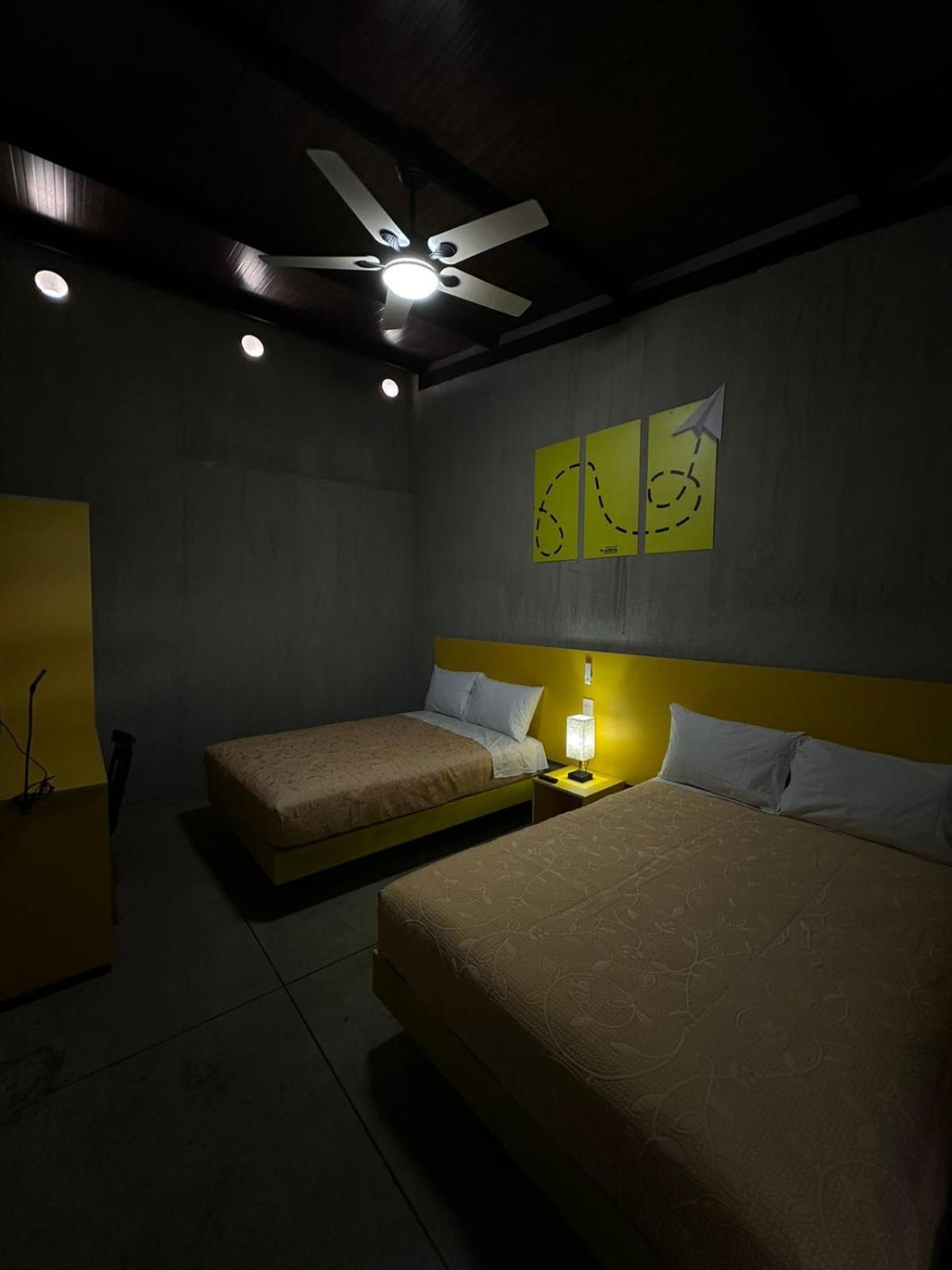 Check Inn Hostal Aeropuerto Gdl Las Pintas المظهر الخارجي الصورة
